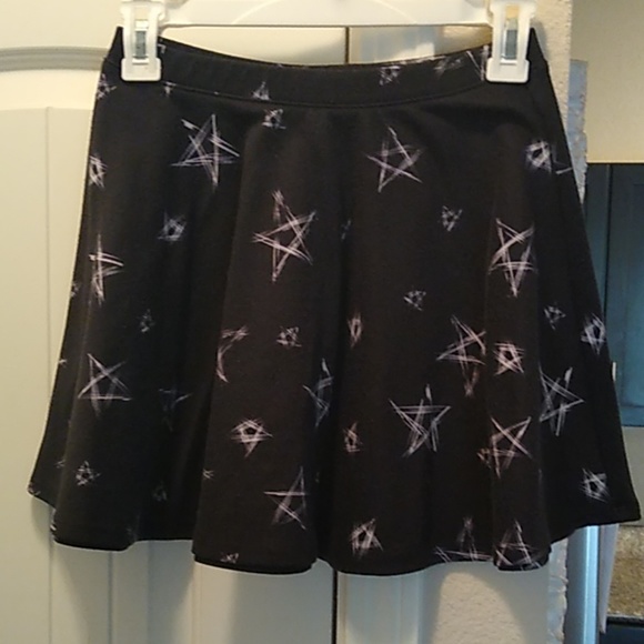 Skirt - Picture 2 of 4